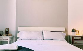 Maria Magdalena - Room 6